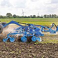 Seitenansicht der LEMKEN Rubin 10 MR-TF