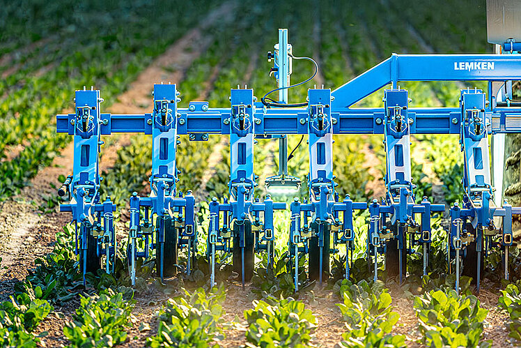 LEMKEN EC-Weeder mit iQblue vision