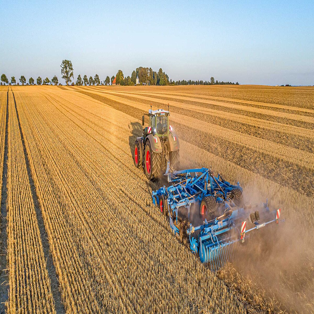 LEMKEN Landtechnik Intensivgrubber Karat 10