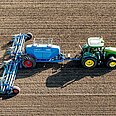 Pneumatische Drillmaschine Solitair ST von LEMKEN Ansicht ganze Maschine