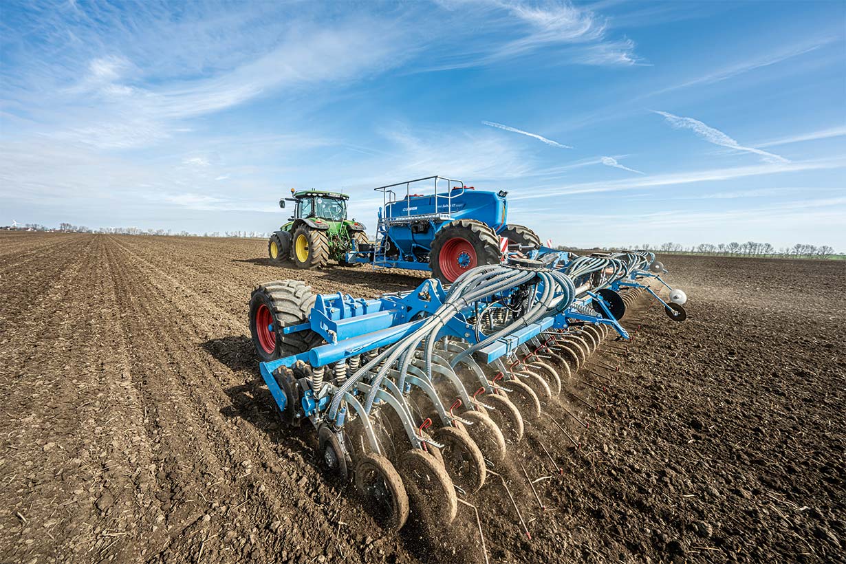 Pneumatische Drillmaschine Solitair ST von LEMKEN Rückansicht