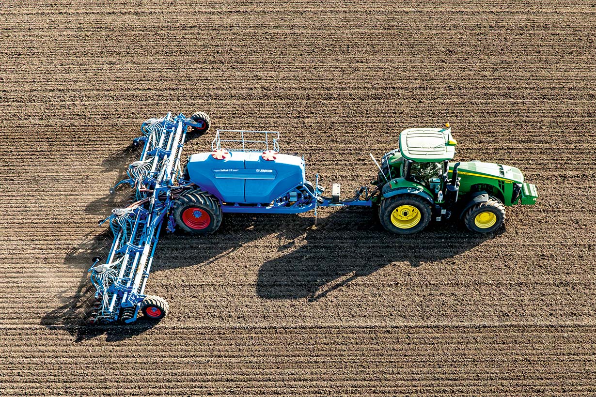 Pneumatische Drillmaschine Solitair ST von LEMKEN Ansicht ganze Maschine