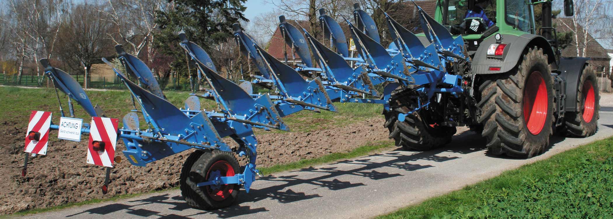 wheels for mounted reversible ploughs