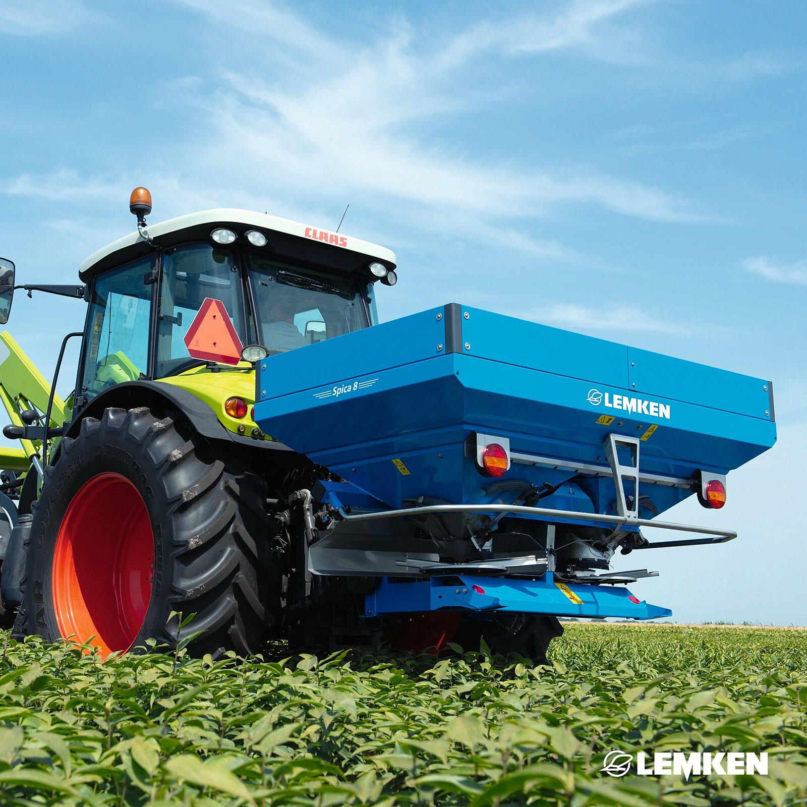 Our Spica fertiliser spreaders have a hopper capacity of 900 - 2100 litres. To ensure an even and gentle flow of...