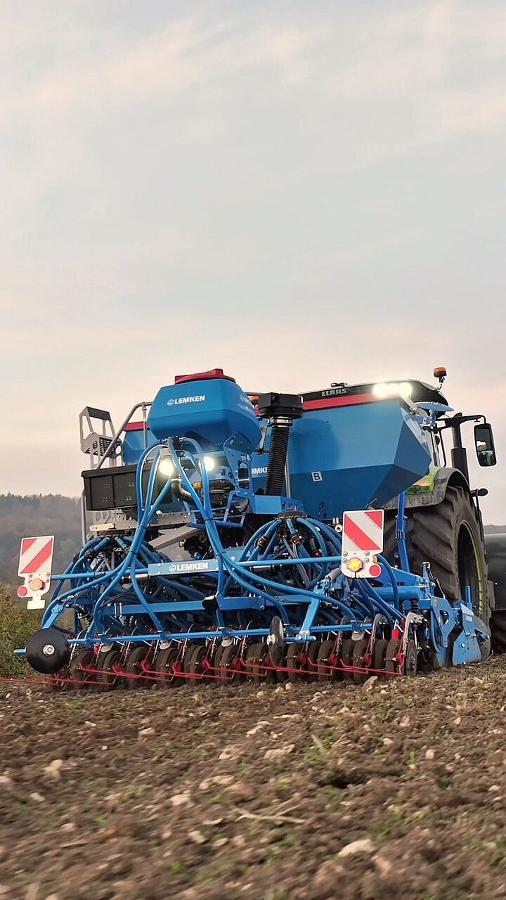 Our new Solitair MR!💪🏻🌱

#farming
#lemken 
#agri 
#agriculture