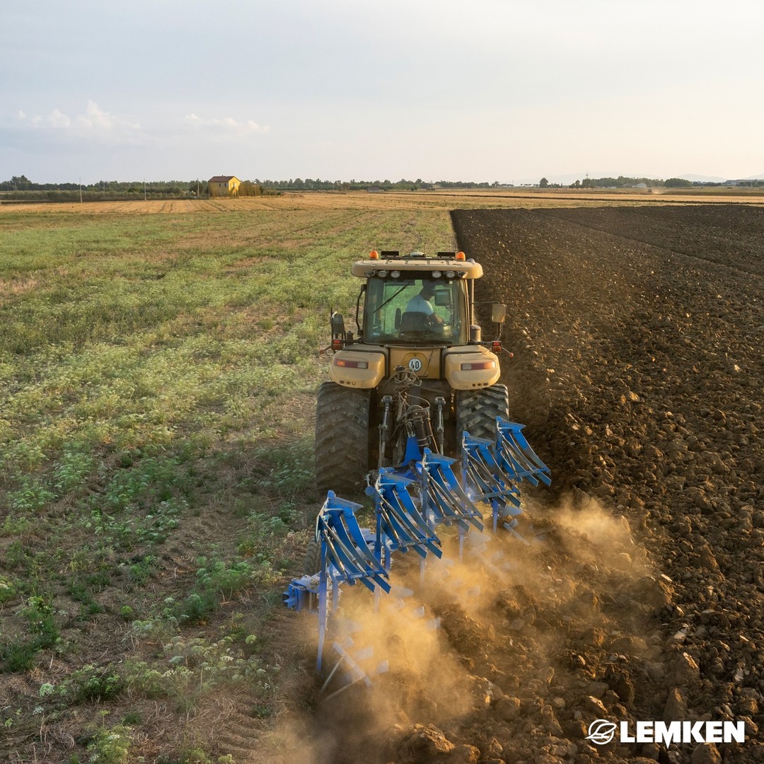 The Juwel 10 is our most powerful mounted reversible plough and designed for the hardest of operating conditions. The...