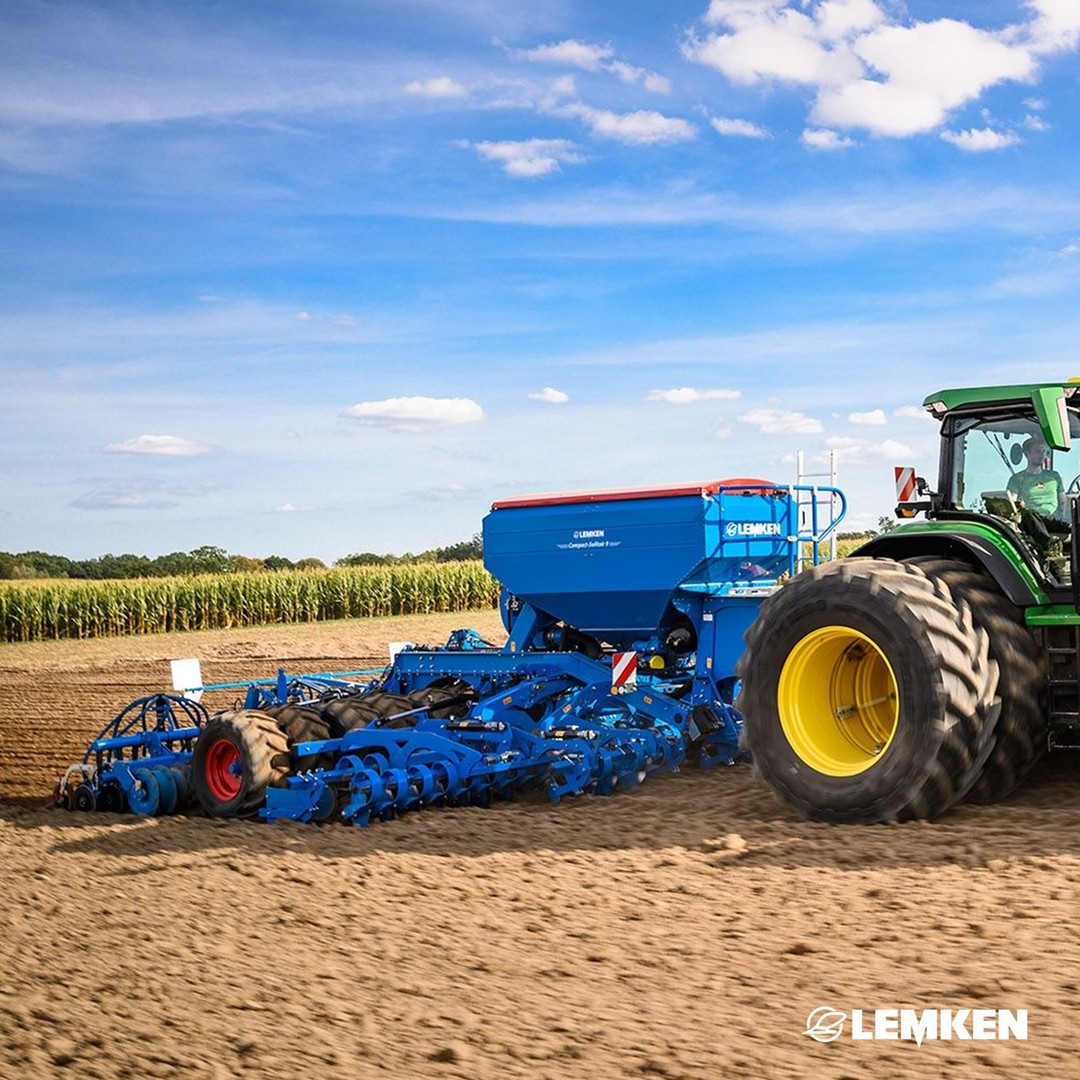 Our Compact Solitair 9 is a fast trailed pneumatic tillage combination. 💪 The machine can be used for sowing in mulch...
