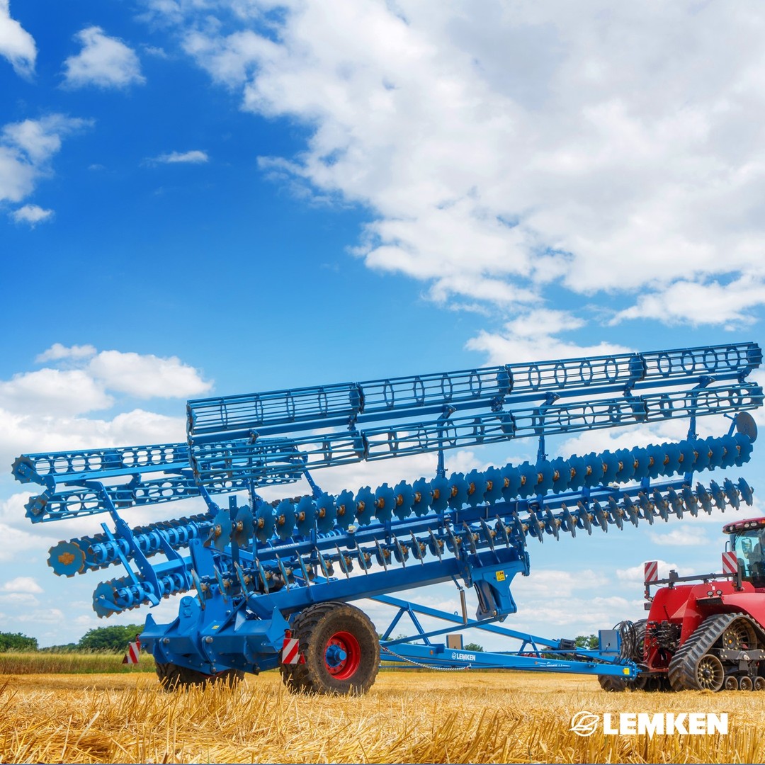 The Heliodor is a versatile short disc harrow as it can be used for shallow stubble cultivation on light and medium...