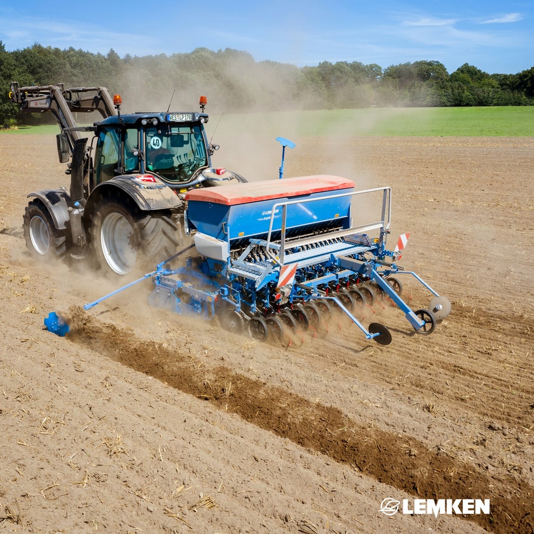 Our mechanical seed drill Saphir 10 offers a wide range of options for highly precise, accurate seeding.👆
The electric...