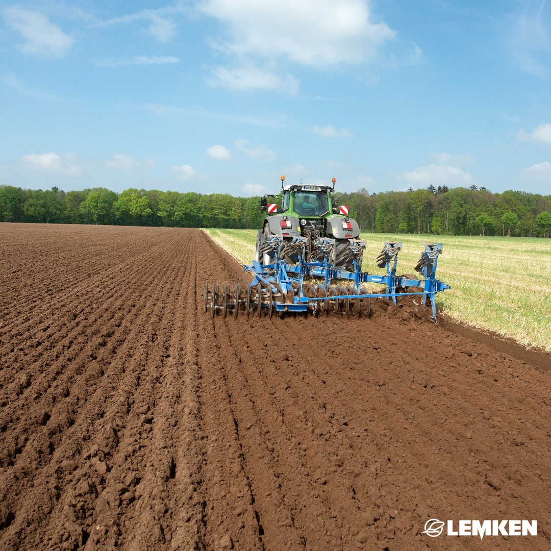 Ploughing without limits - With a 160 x 160-mm frame and a rotation axle with a 130-mm diameter, the Juwel 10 is a...