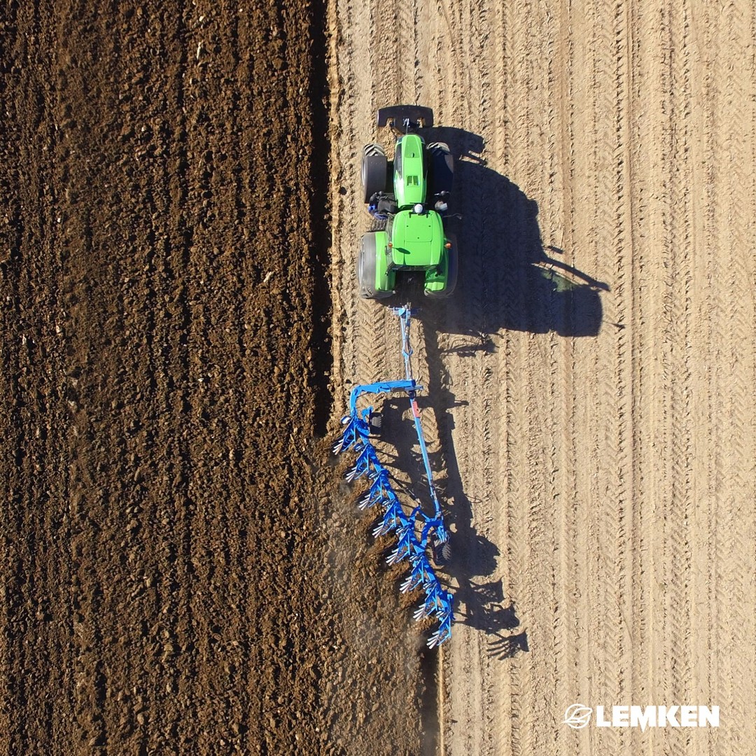 Ploughing technology at it´s finest! 💪💙

#LEMKEN
#LEMKEN1780
#pflügen
#ploughing
#landmaschinen
#agrartechnik...